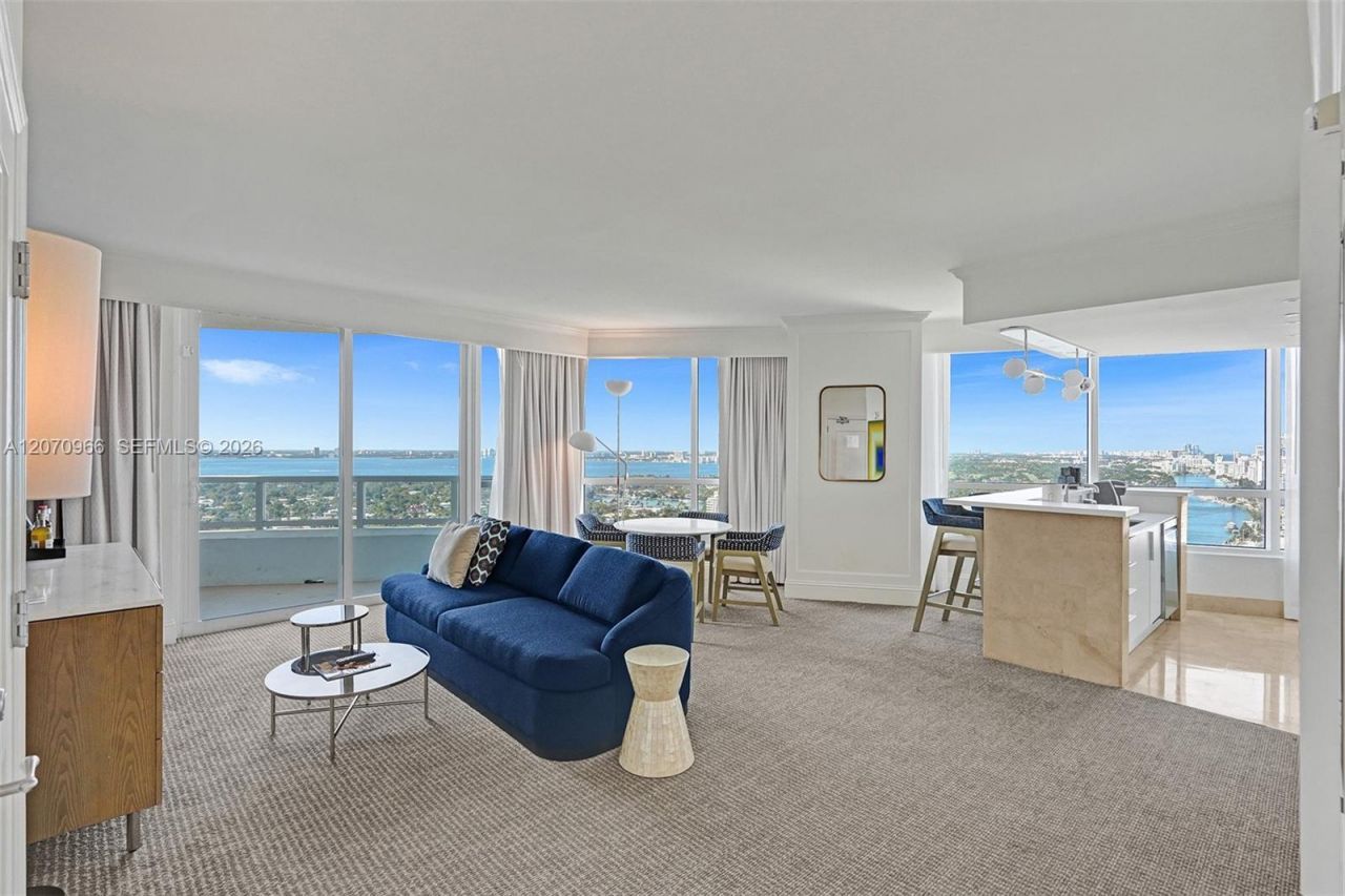 4401 Collins Ave , Unit 2915, Miami Beach, FL 33140 Photo