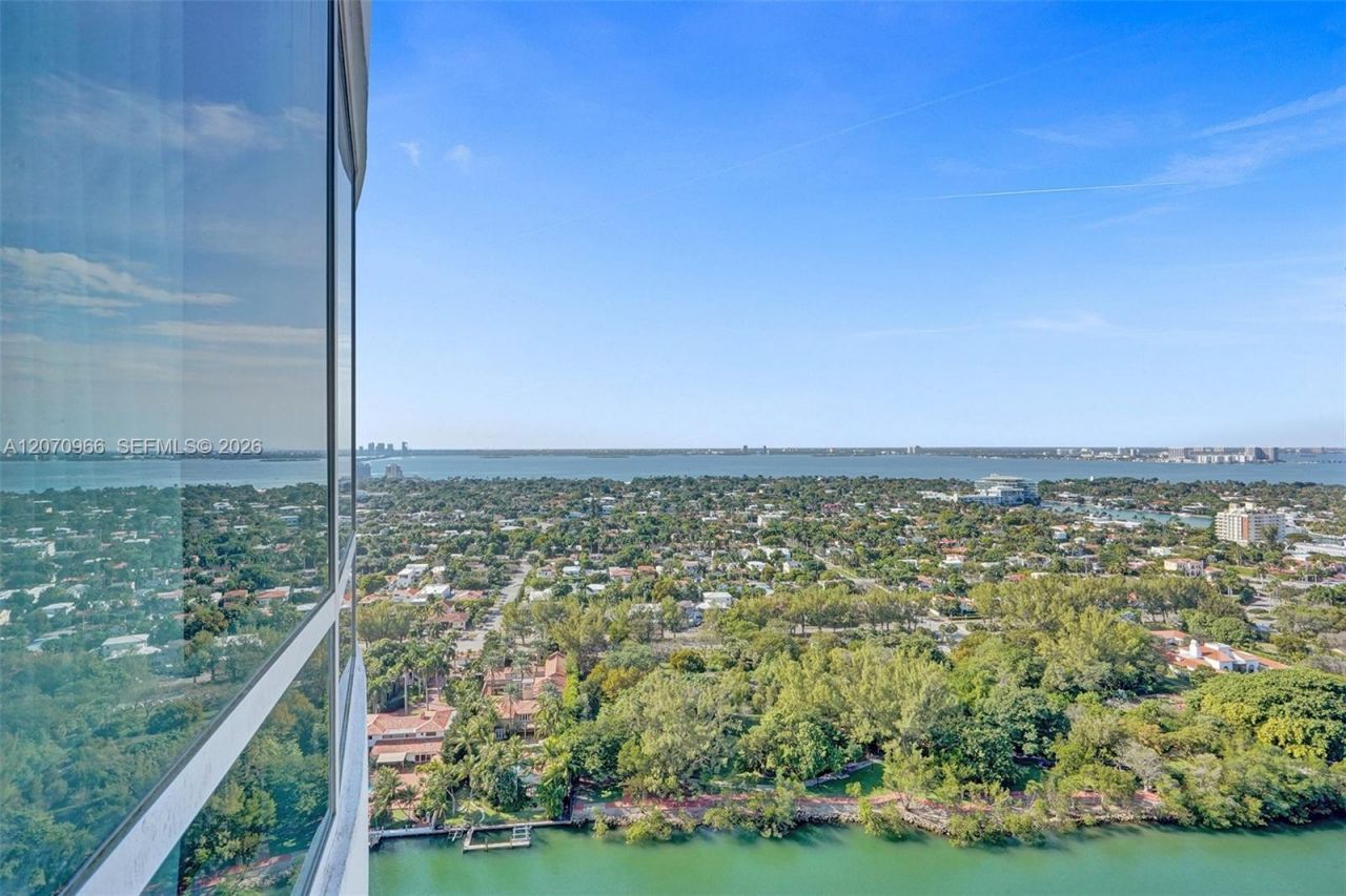 4401 Collins Ave , Unit 2915, Miami Beach, FL 33140 Photo
