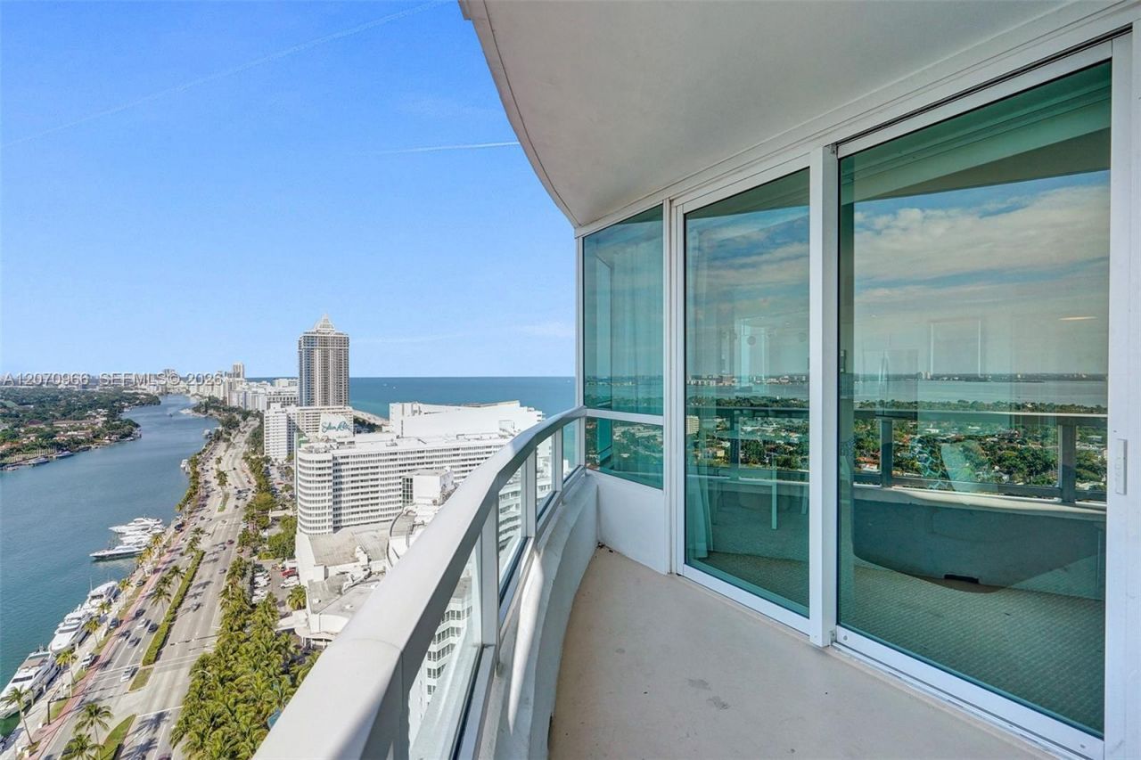 4401 Collins Ave , Unit 2915, Miami Beach, FL 33140 Photo