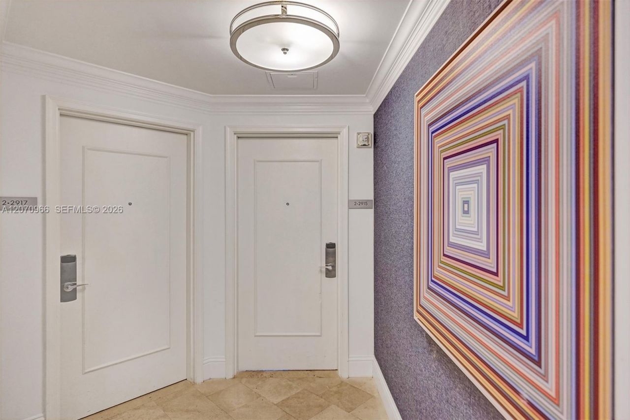 4401 Collins Ave , Unit 2915, Miami Beach, FL 33140 Photo