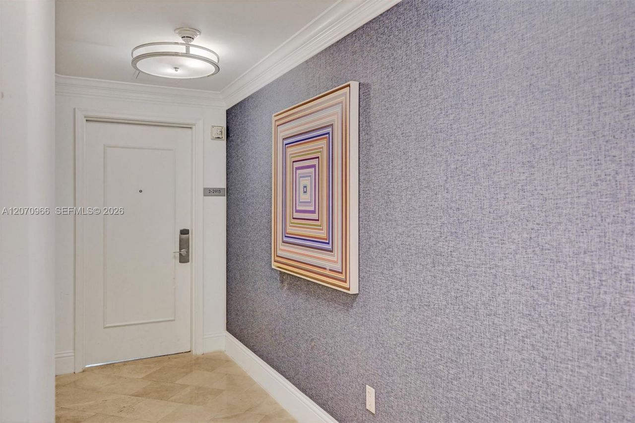 4401 Collins Ave , Unit 2915, Miami Beach, FL 33140 Photo