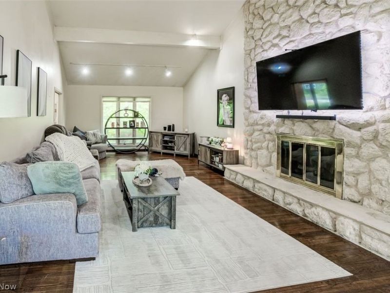 17444 Long Meadow Trail, Chagrin Falls, OH 44023 Photo 8