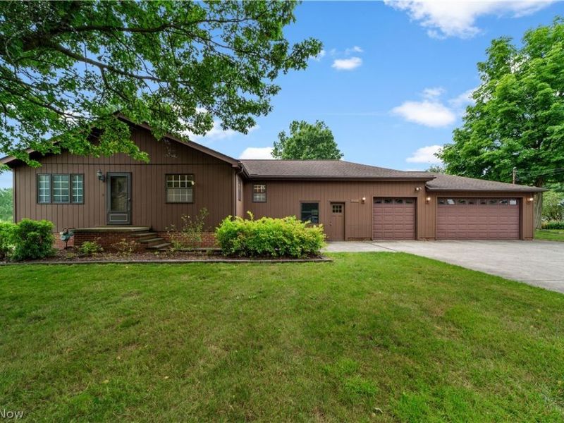 3413 Akins Road, North Royalton, OH 44133 Photo 1