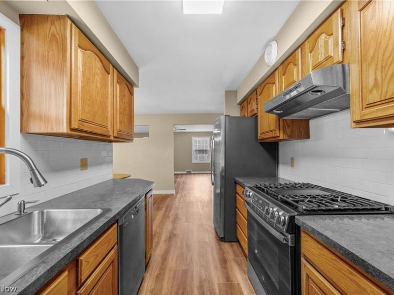 3413 Akins Road, North Royalton, OH 44133 Photo 14
