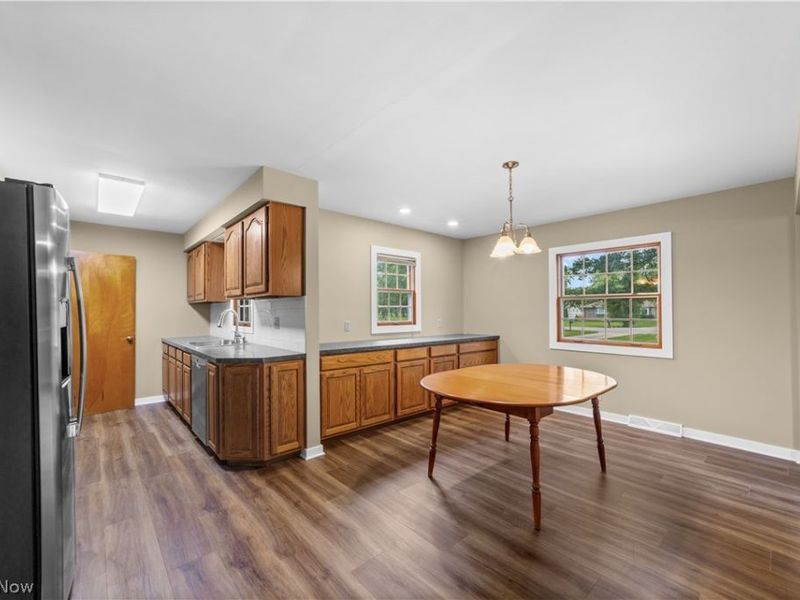 3413 Akins Road, North Royalton, OH 44133 Photo 8