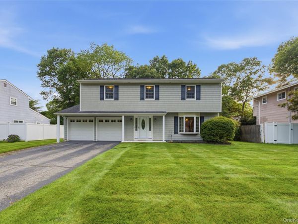 276 Mount Pleasant Road , Hauppauge, NY 11788