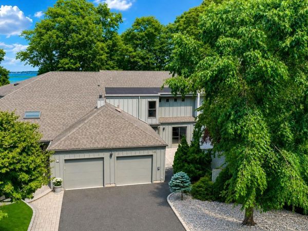 51 Rockledge Path , Port Jefferson, NY 11777