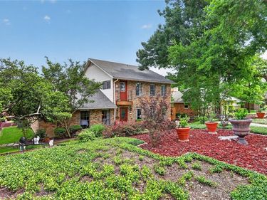 8261 Club Meadows Drive, Dallas, TX 75243