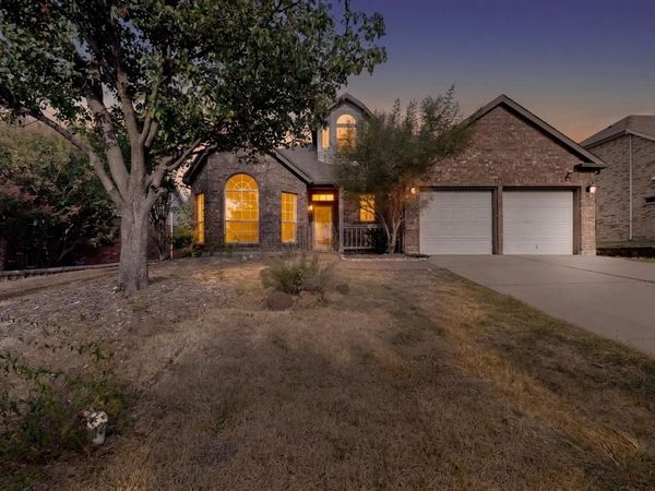 1756 Hidden Brook Drive, Grand Prairie, TX 75050