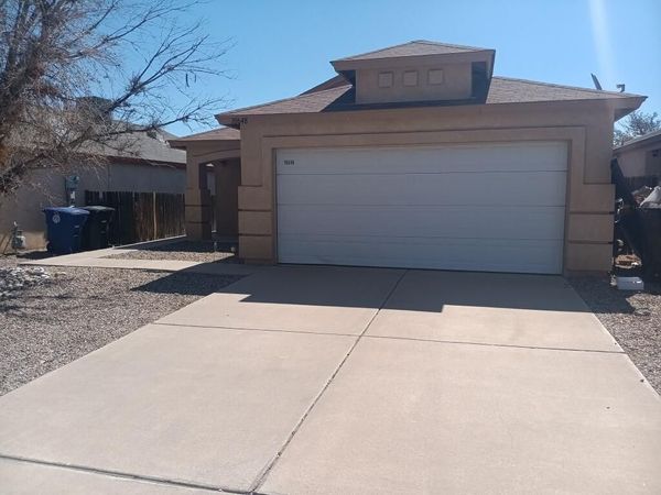 10648 Shooting Star Street NW, Albuquerque, NM 87114