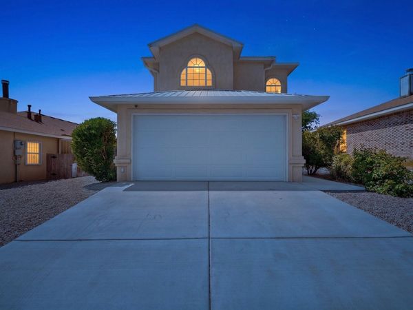10504 Connemara Drive SW, Albuquerque, NM 87121