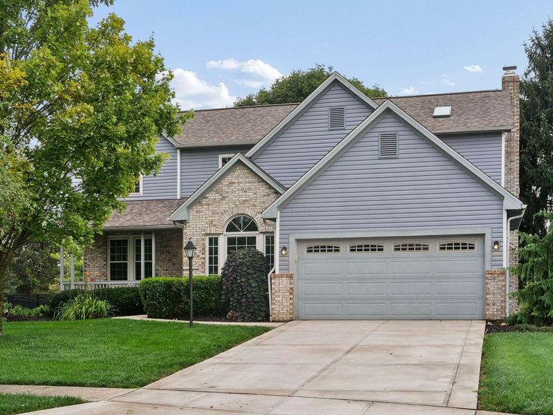 5692 Westbriar Court, Hilliard, OH 43026 Photo 1