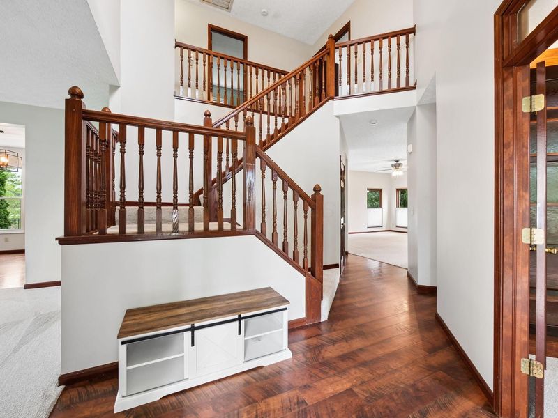 5692 Westbriar Court, Hilliard, OH 43026 Photo 6