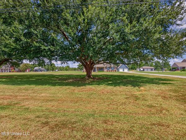 8101 Pecan Ridge Drive, Moss Point, MS 39562