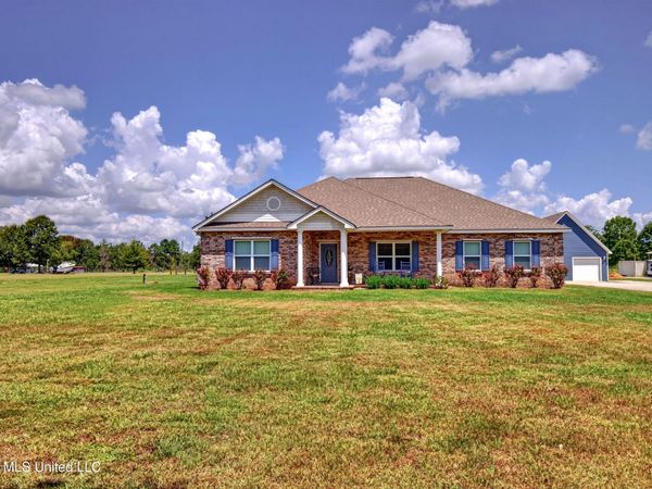 8101 Pecan Ridge Drive, Moss Point, MS 39562