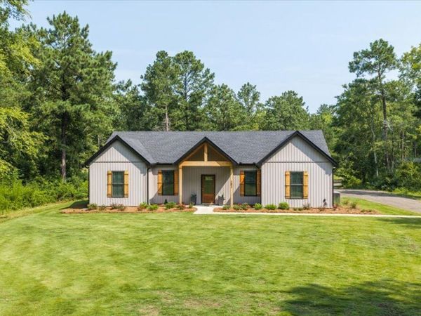 252 Rum Creek Pass, Juliette, GA 31046