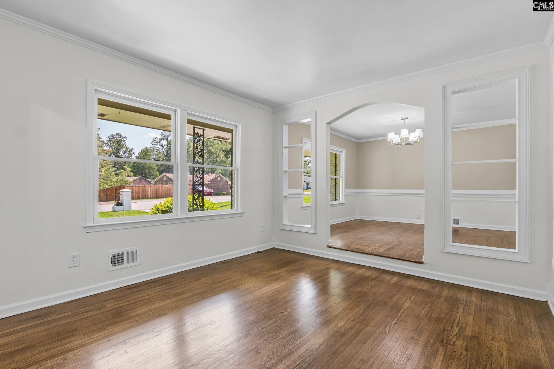 6709 Vanwood Drive  Photo 4