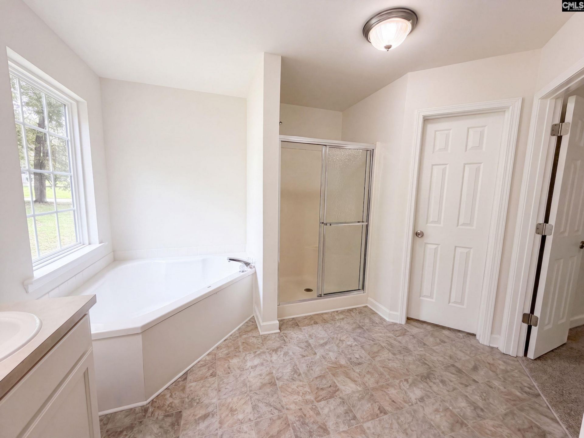 105 Sorrel Tree Lane  Photo 13