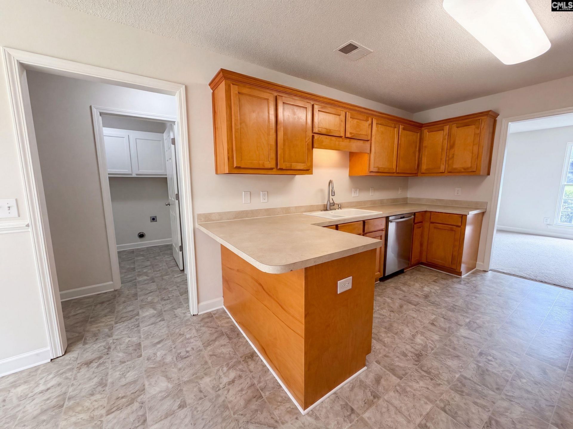 105 Sorrel Tree Lane  Photo 8