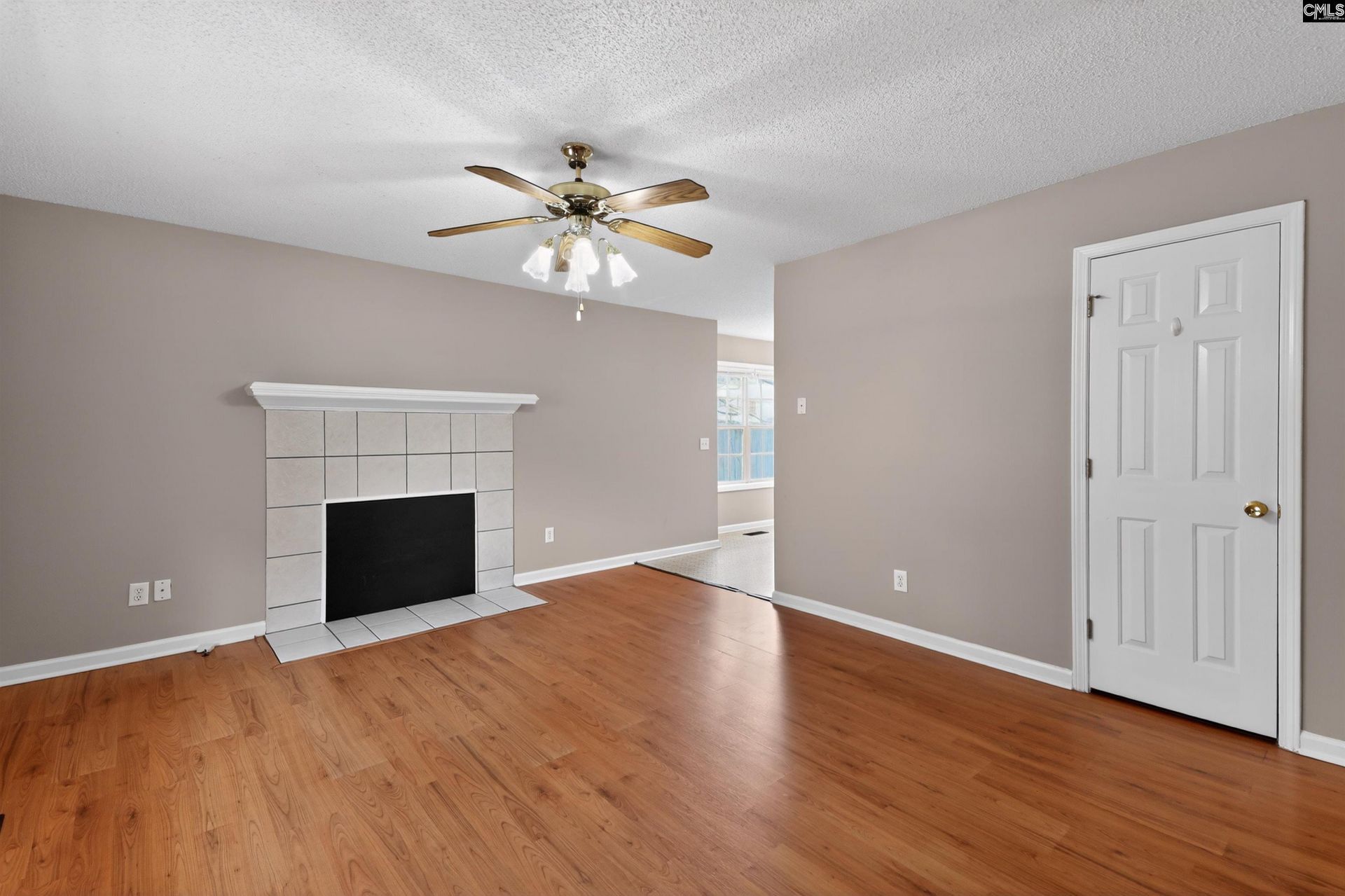127 Renaissance Way Photo 10