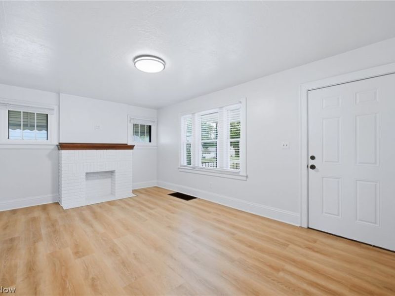 572 E Archwood Avenue, Akron, OH 44301 Photo 19