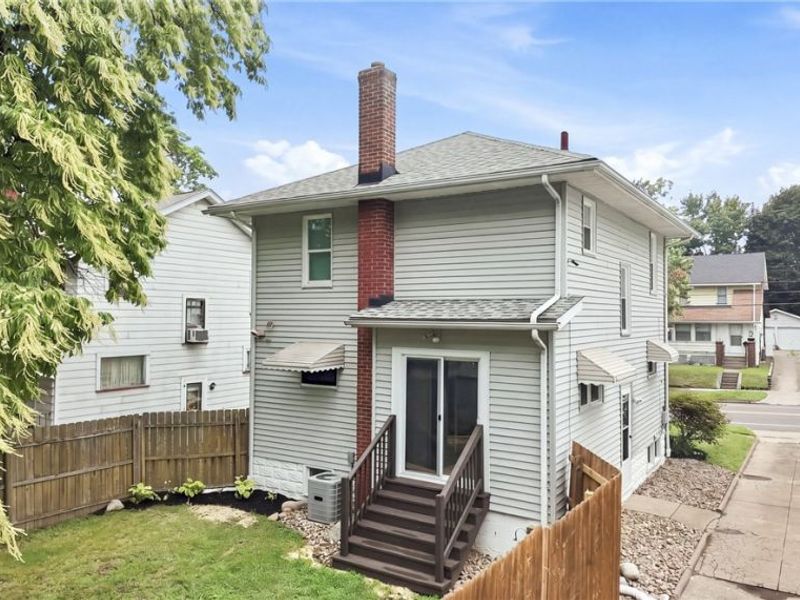 572 E Archwood Avenue, Akron, OH 44301 Photo 6