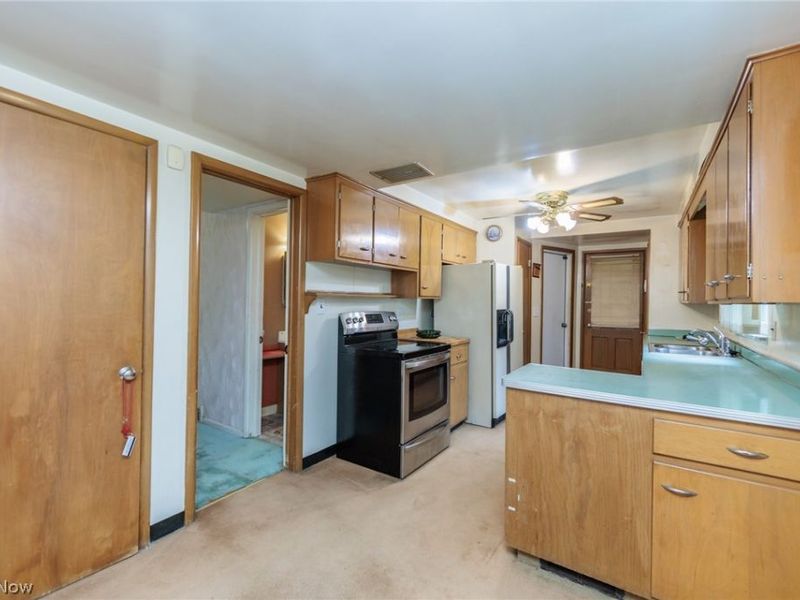 15711 Fenemore Road, East Cleveland, OH 44112 Photo 14