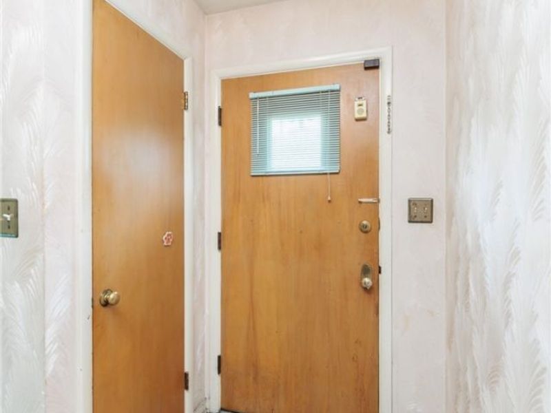 15711 Fenemore Road, East Cleveland, OH 44112 Photo 3