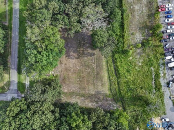 14 & 15 Harvey Street, Hartselle, AL 35640