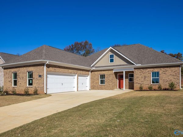 112 Donnington Way, Meridianville, AL 35759