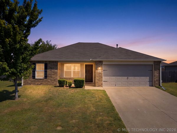 2800 W Fredericksburg Street , Broken Arrow, OK 74011