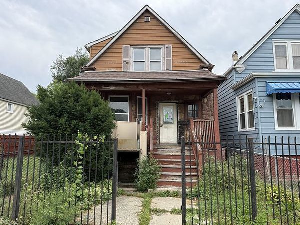 6610 S Oakley Avenue , Chicago, IL 60636