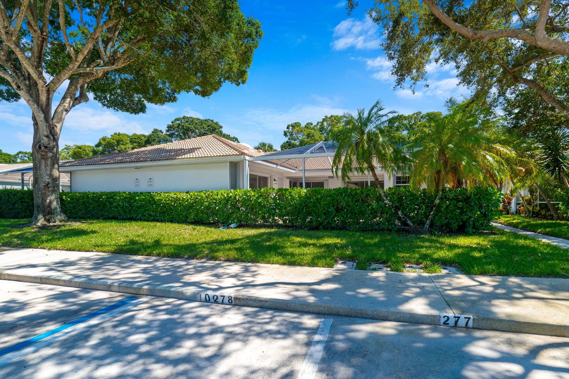 2301 Pin Oak Court, Palm Beach Gardens, FL 33410 Photo