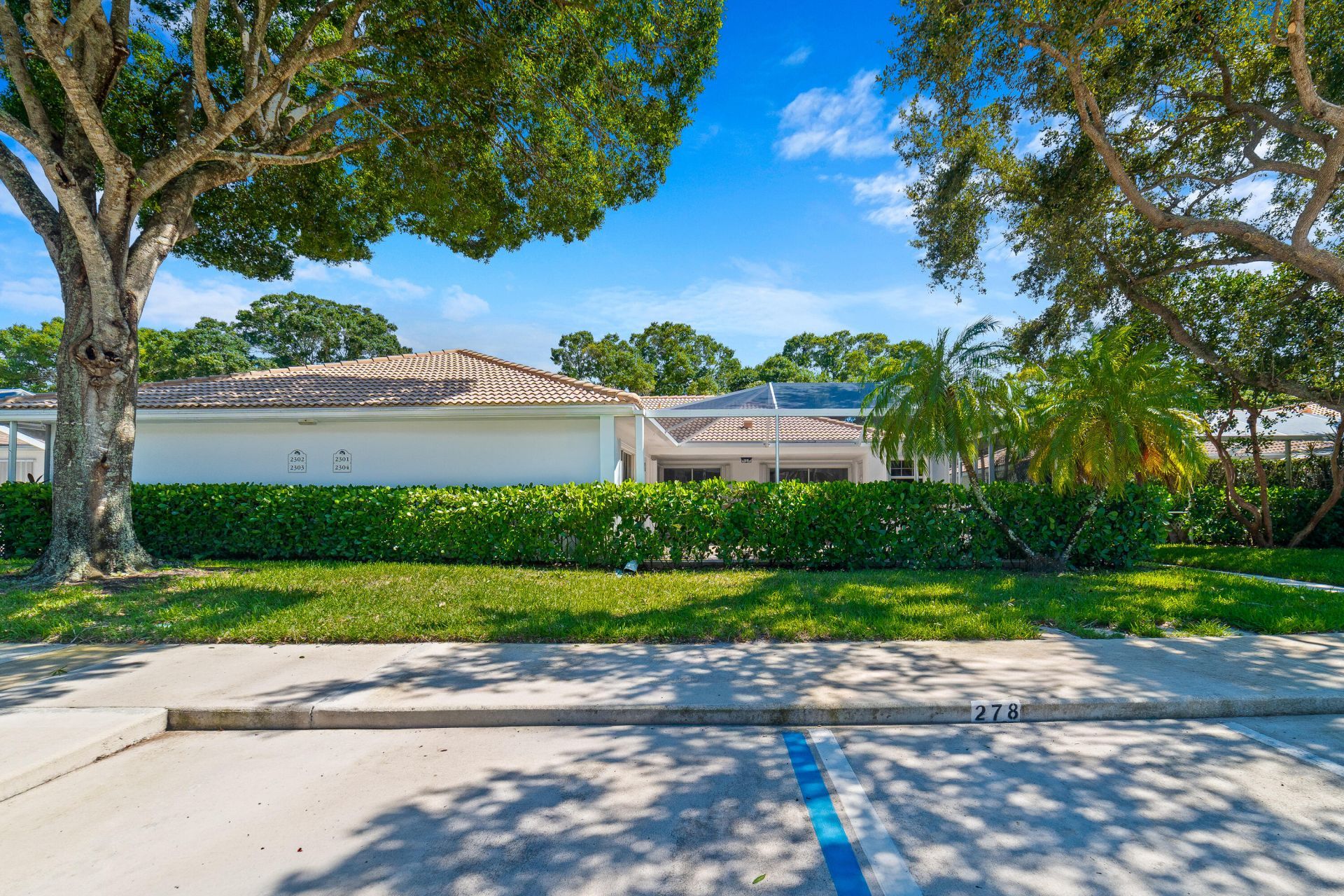 2301 Pin Oak Court, Palm Beach Gardens, FL 33410 Photo