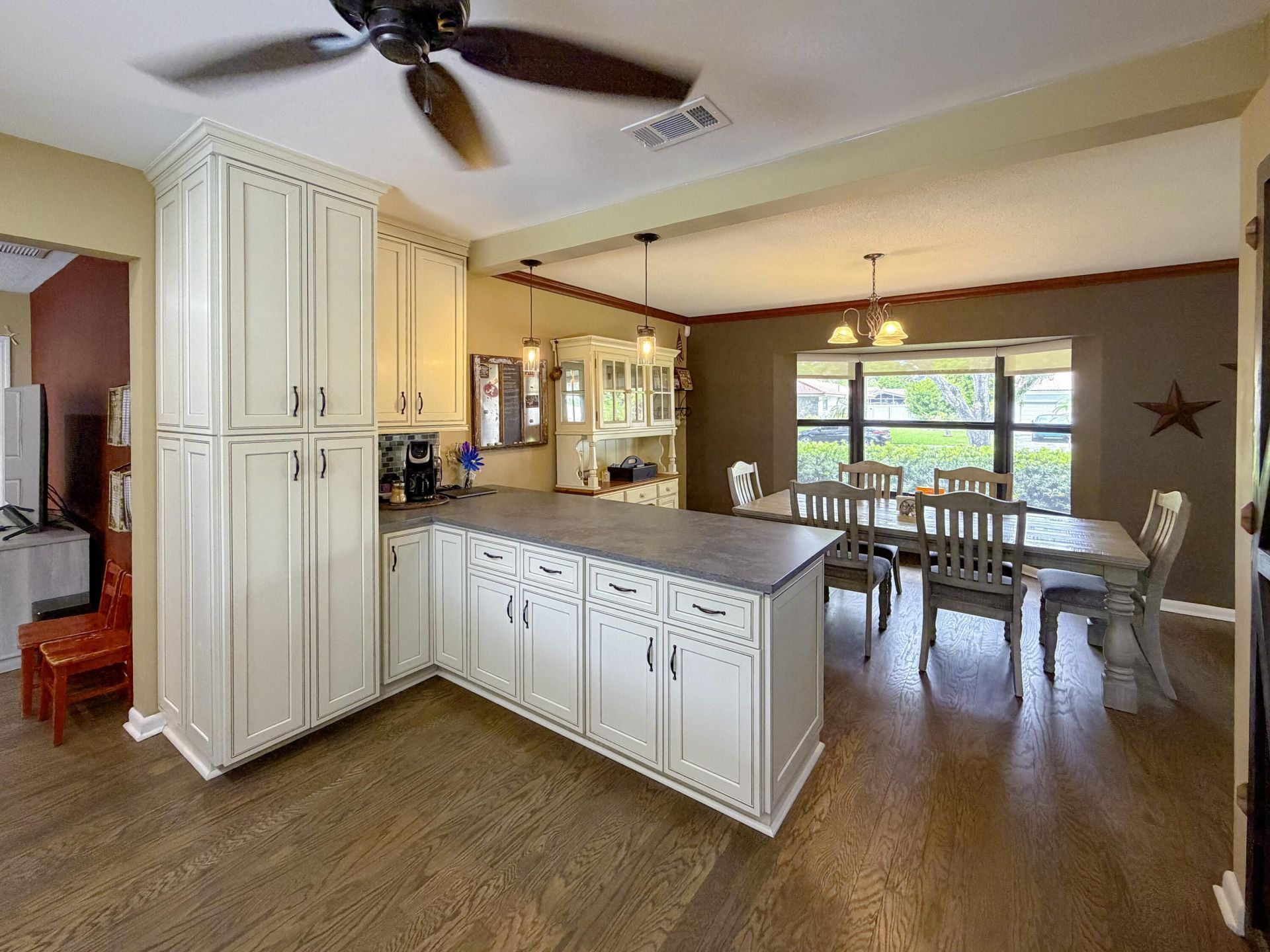 820 NW 73rd Terrace, Plantation, FL 33317 Photo