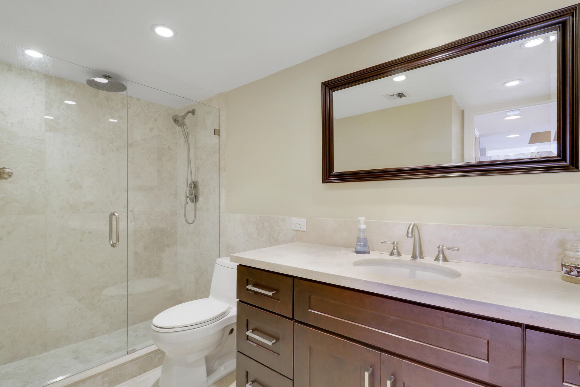 5510 N Ocean Drive, Unit 4C, Singer Island, FL 33404 Photo