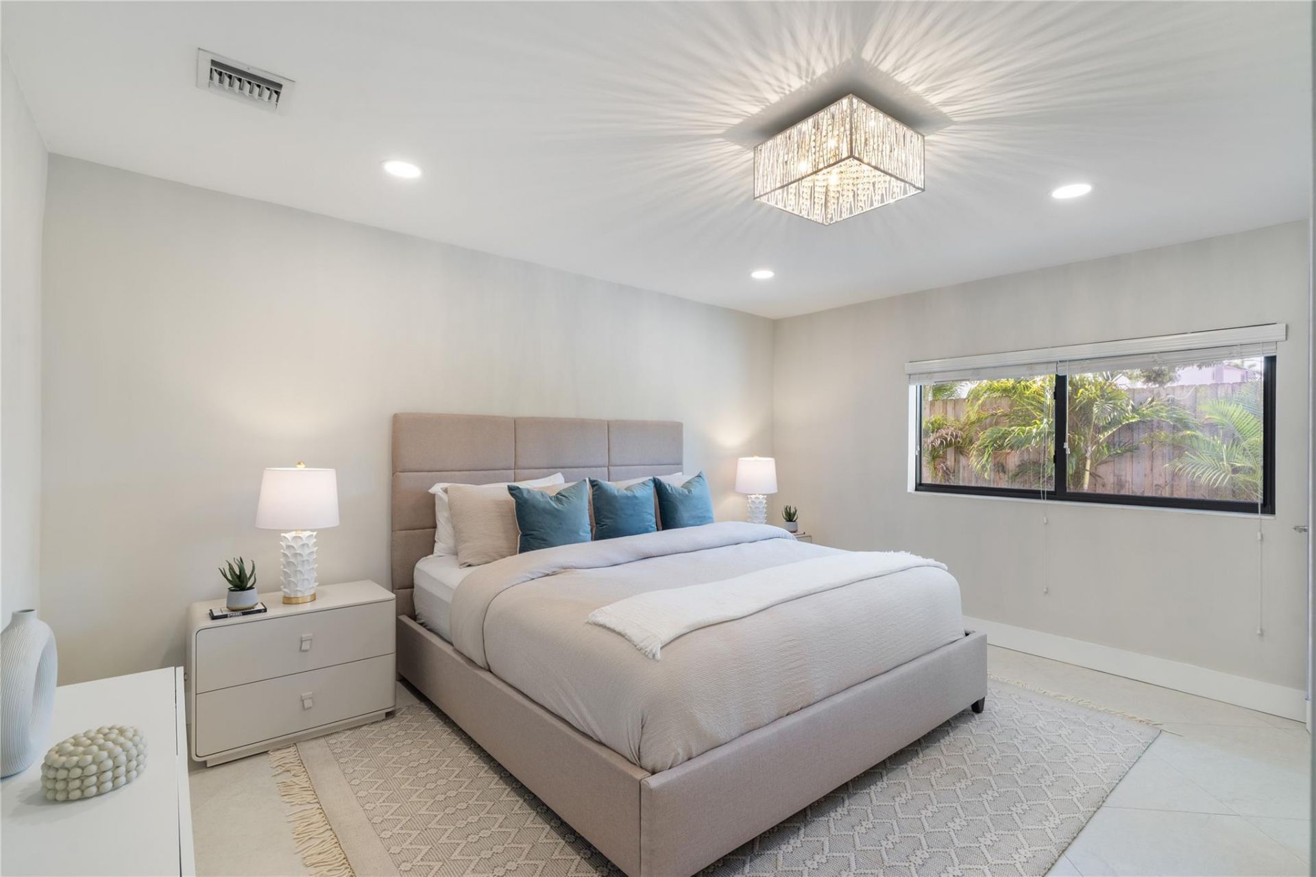 2280 NE 62nd Street, Fort Lauderdale, FL 33308 Photo