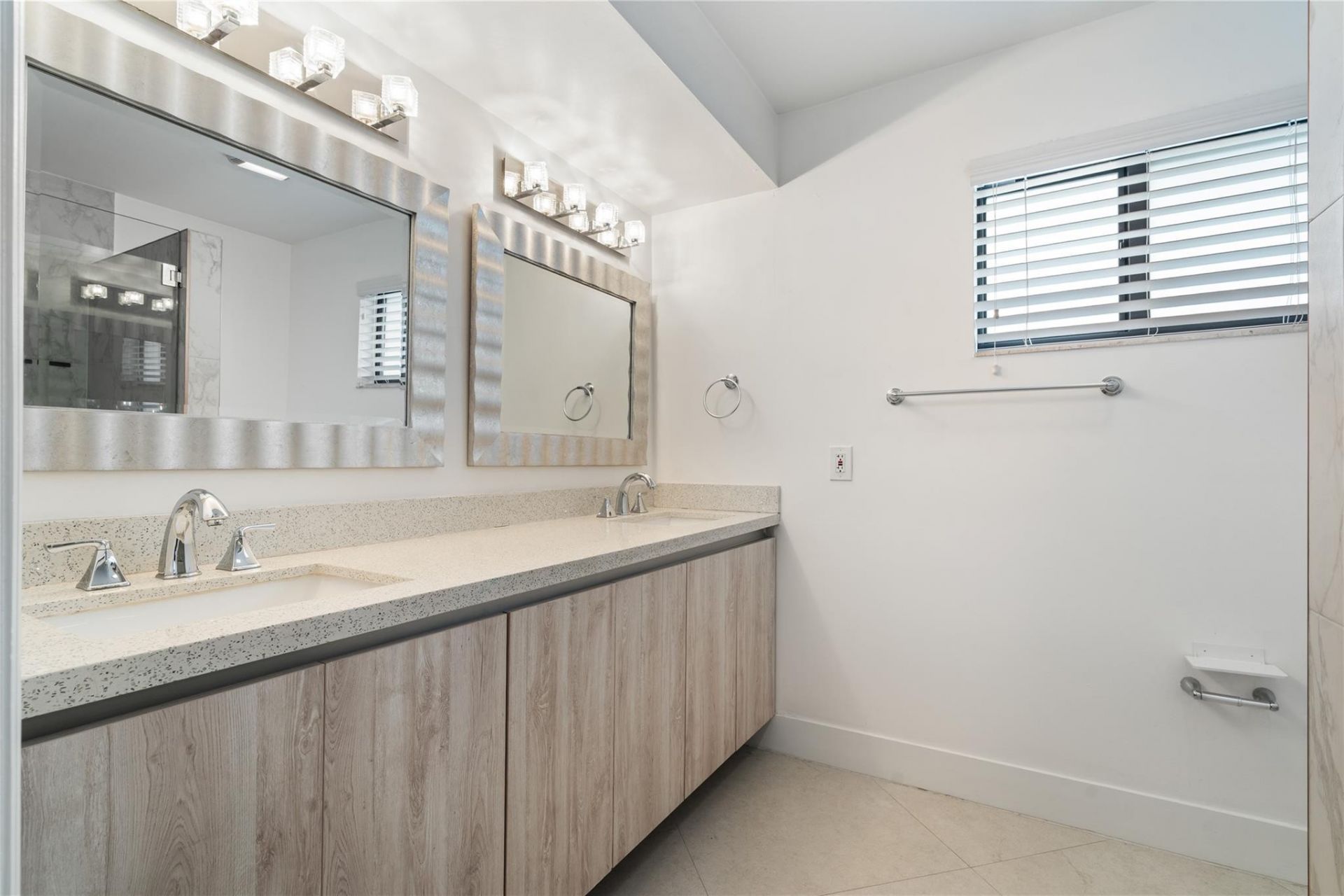 2280 NE 62nd Street, Fort Lauderdale, FL 33308 Photo