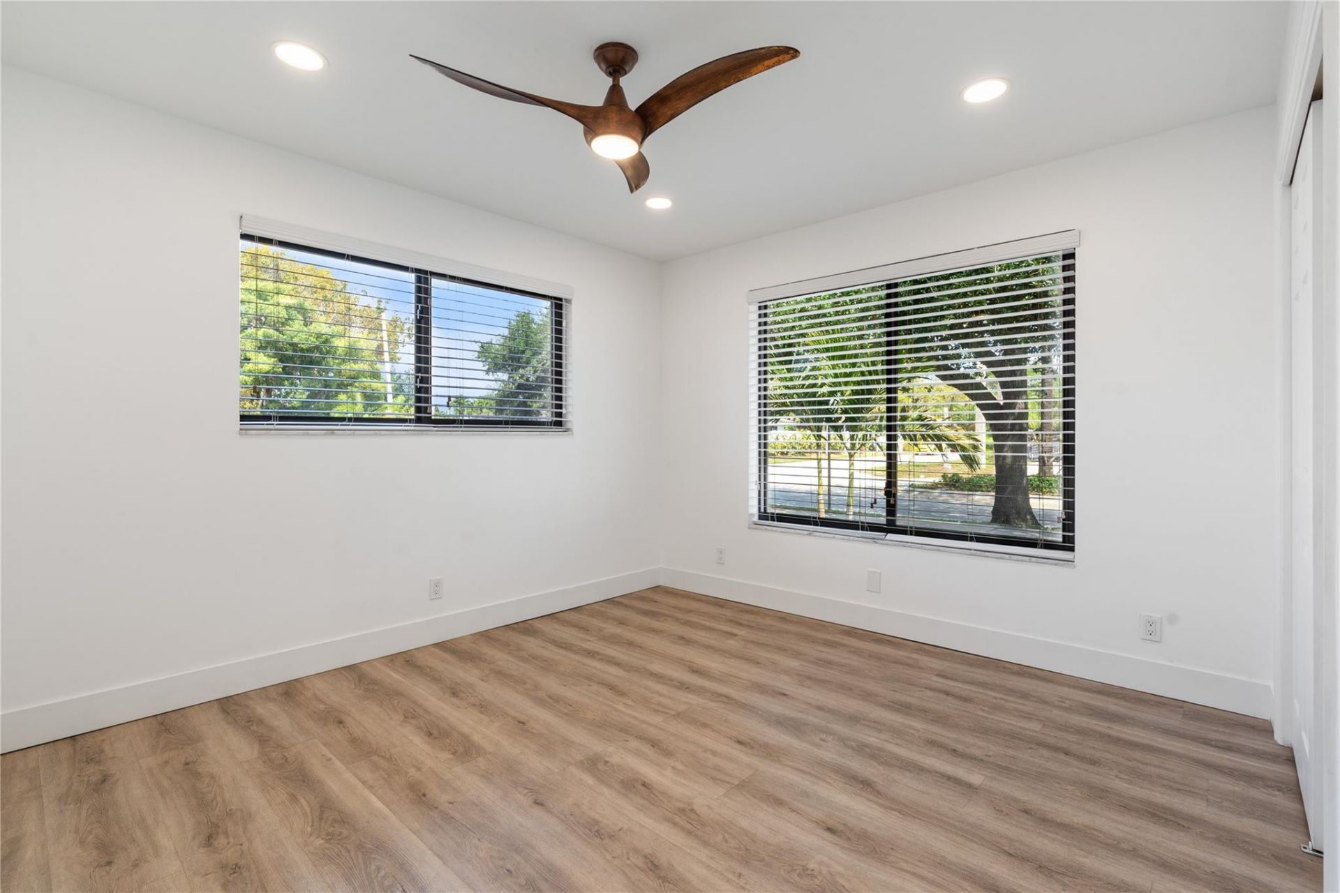 2280 NE 62nd Street, Fort Lauderdale, FL 33308 Photo