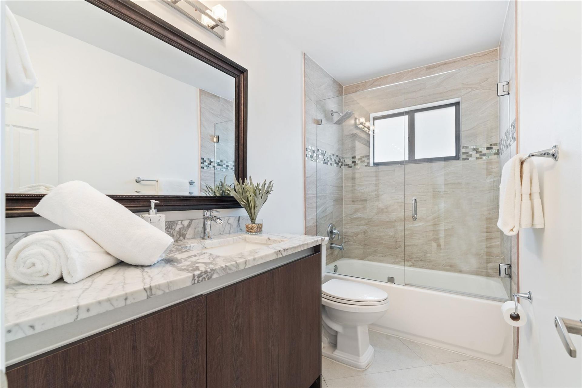 2280 NE 62nd Street, Fort Lauderdale, FL 33308 Photo