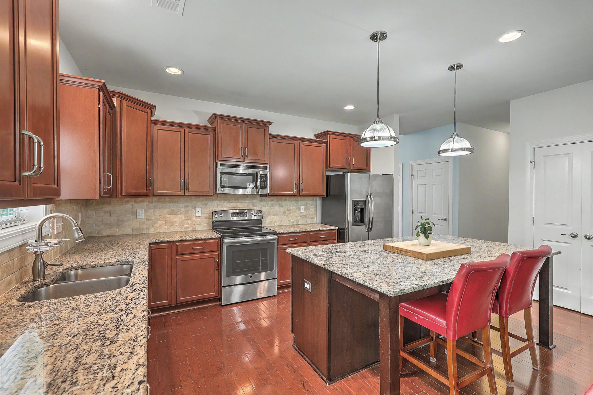 128 Phoebe Road Photo 15
