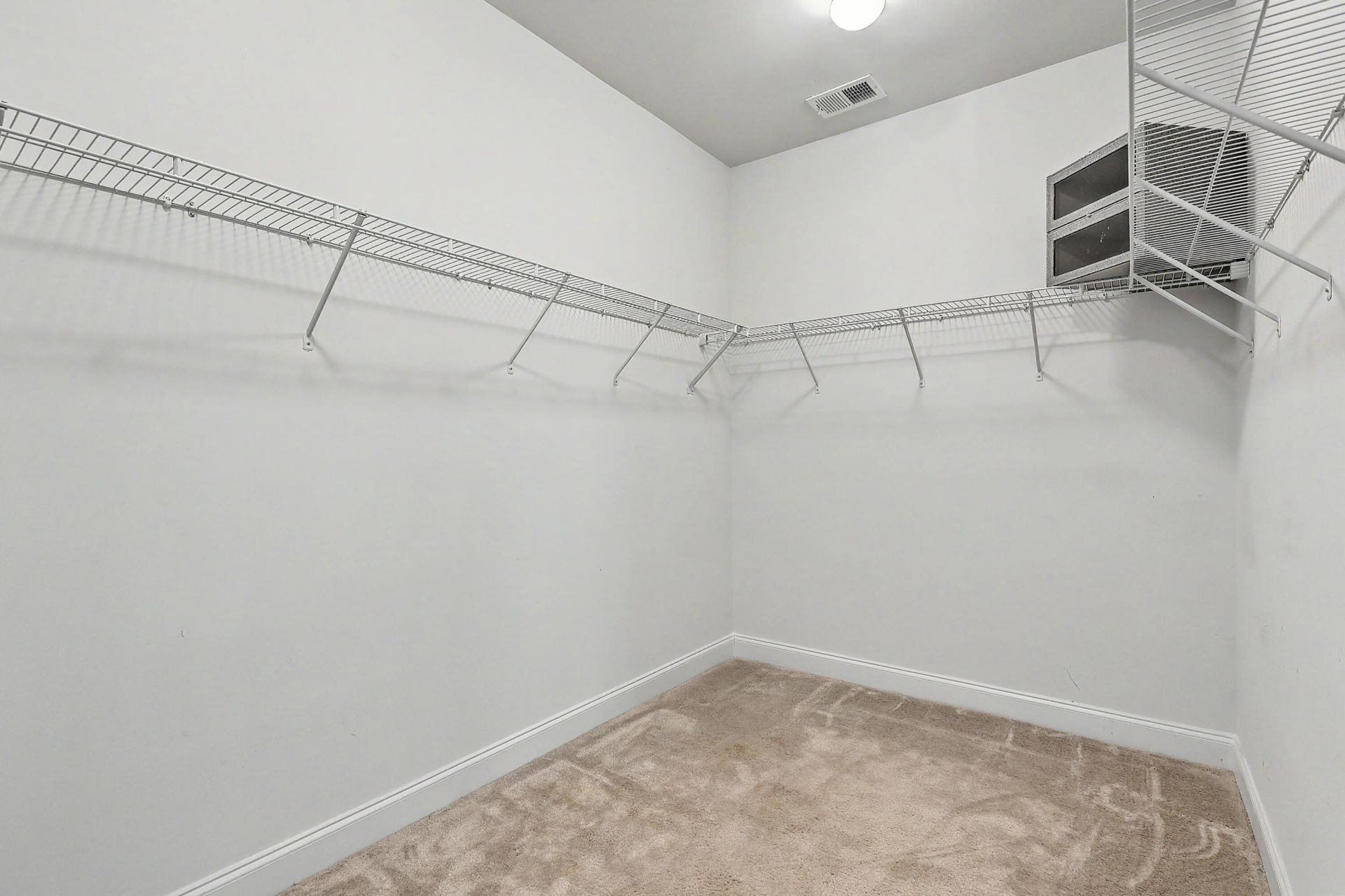 128 Phoebe Road Photo 33