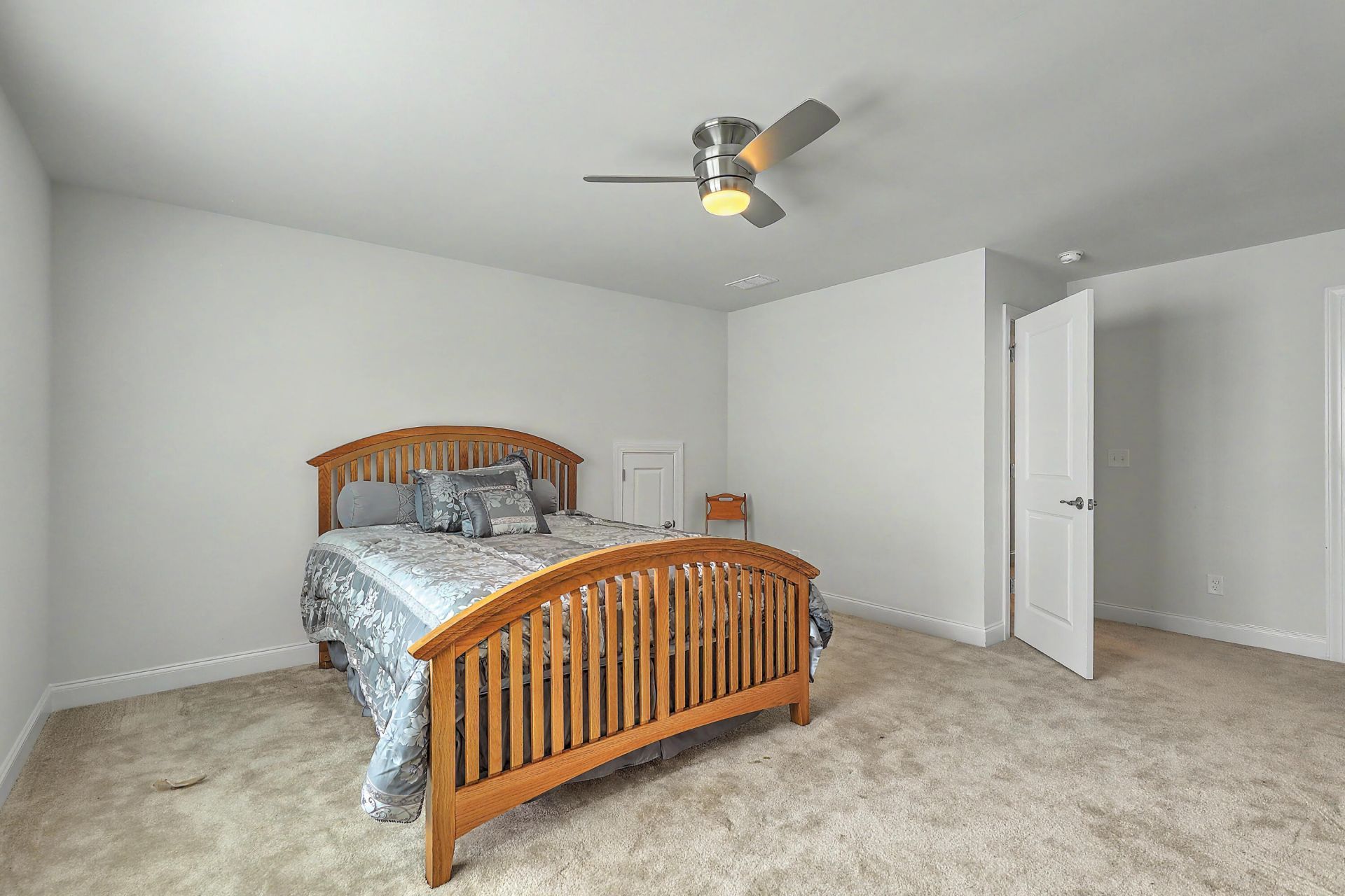 128 Phoebe Road Photo 34