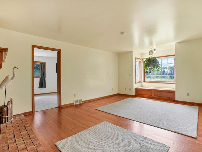 1859 Coonpath Road NW, Lancaster, OH 43130 Photo 11