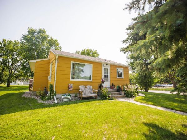 511 W 11th Street, Morris, MN 56267