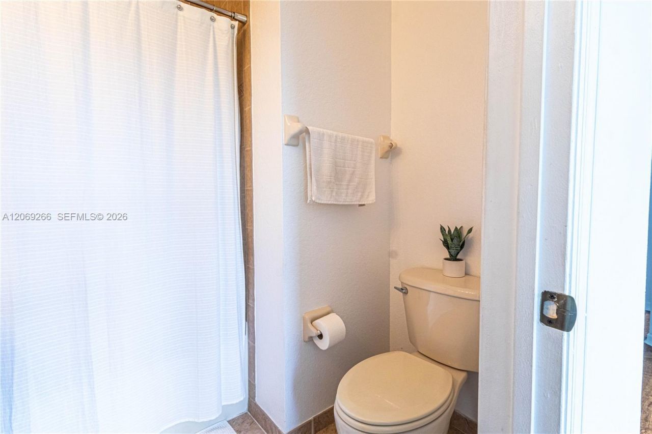 11103 NW 83rd St , Unit 207, Doral, FL 33178 Photo
