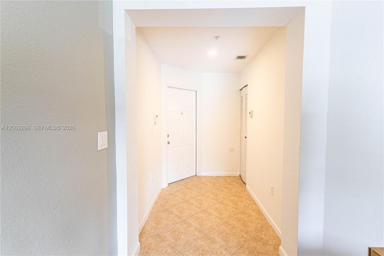 11103 NW 83rd St , Unit 207, Doral, FL 33178 Photo