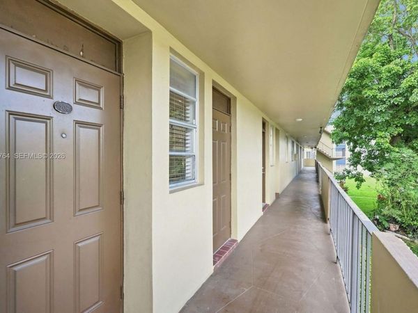5335 NW 10th Ct, Unit 206, Plantation, FL 33313