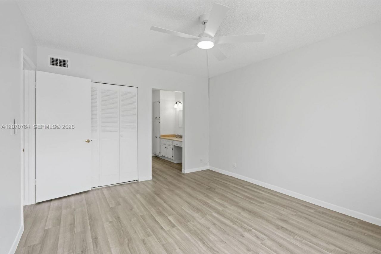 5335 NW 10th Ct, Unit 206, Plantation, FL 33313 Photo