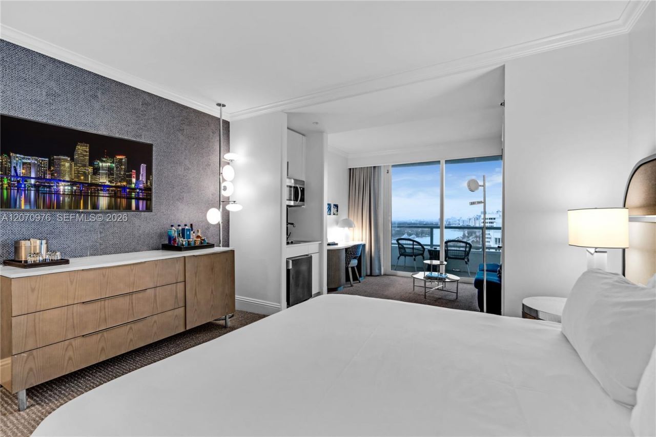 4401 Collins Ave, Unit 1609, Miami Beach, FL 33140 Photo